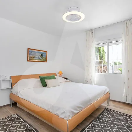 Sonrisa 度假居 托雷维耶哈